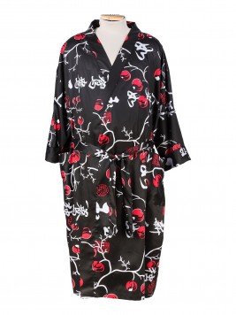 Халат большого размера-кимоно  "сакура" черного цвета с иероглифами (хлопок)